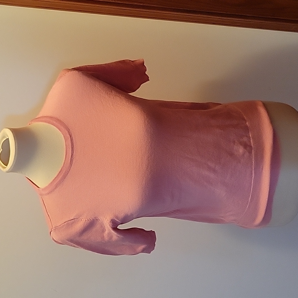 Ye Mak Pink Lightweight Sweater EUC pinup